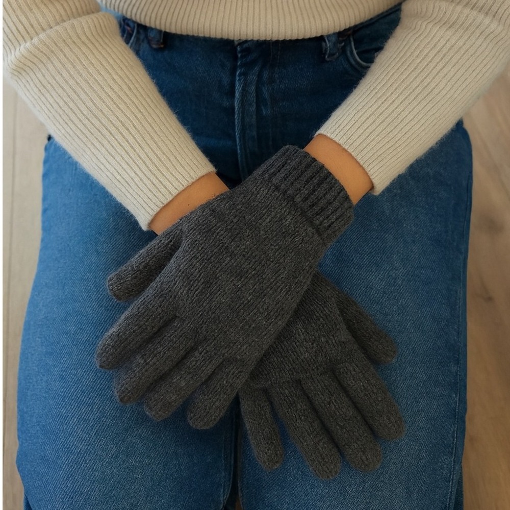 Michael Michael Kors Women's Dark Gray Knit Gloves Recycled Wool Blend NEW